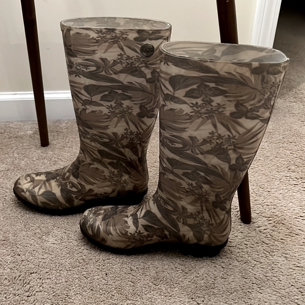 UGG floral rain boots size 7